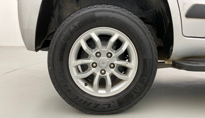 2017 Mahindra TUV300 T8, Diesel, Manual, 50,474 km, Right Rear Wheel