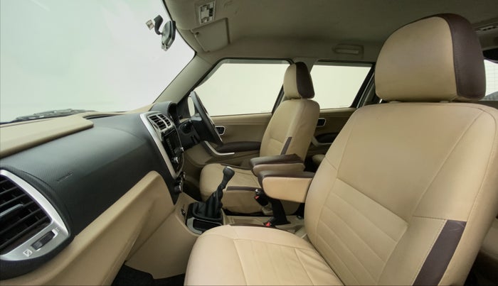 2017 Mahindra TUV300 T8, Diesel, Manual, 50,474 km, Right Side Front Door Cabin