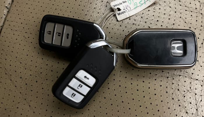 2017 Honda City 1.5L I-VTEC VX, Petrol, Manual, 1,16,936 km, Key Close Up