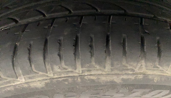 2021 Tata Tiago XT PETROL, Petrol, Manual, 33,456 km, Left Front Tyre Tread