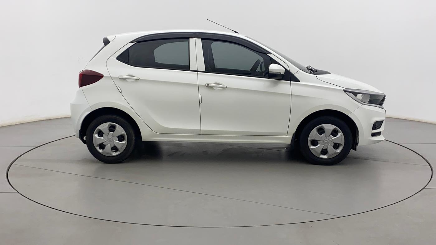 2021 Tata Tiago XT PETROL, Petrol, Manual, 33,456 km, Right Side View