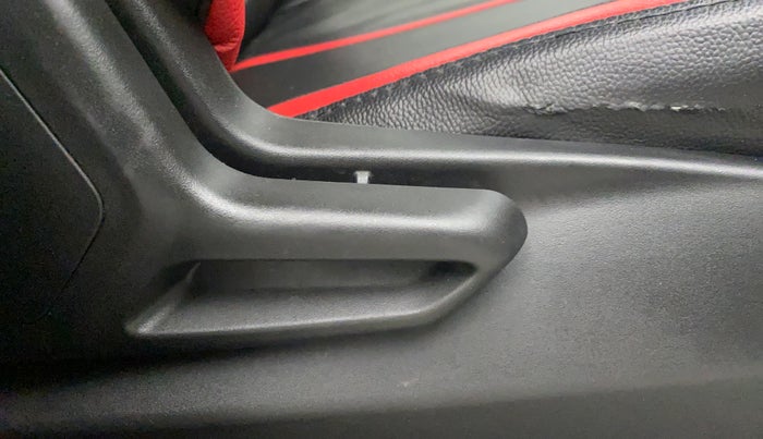 2021 Tata Tiago XT PETROL, Petrol, Manual, 33,456 km, Driver Side Adjustment Panel