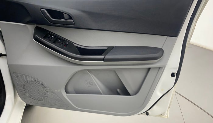 2021 Tata Tiago XT PETROL, Petrol, Manual, 33,456 km, Driver Side Door Panels Control