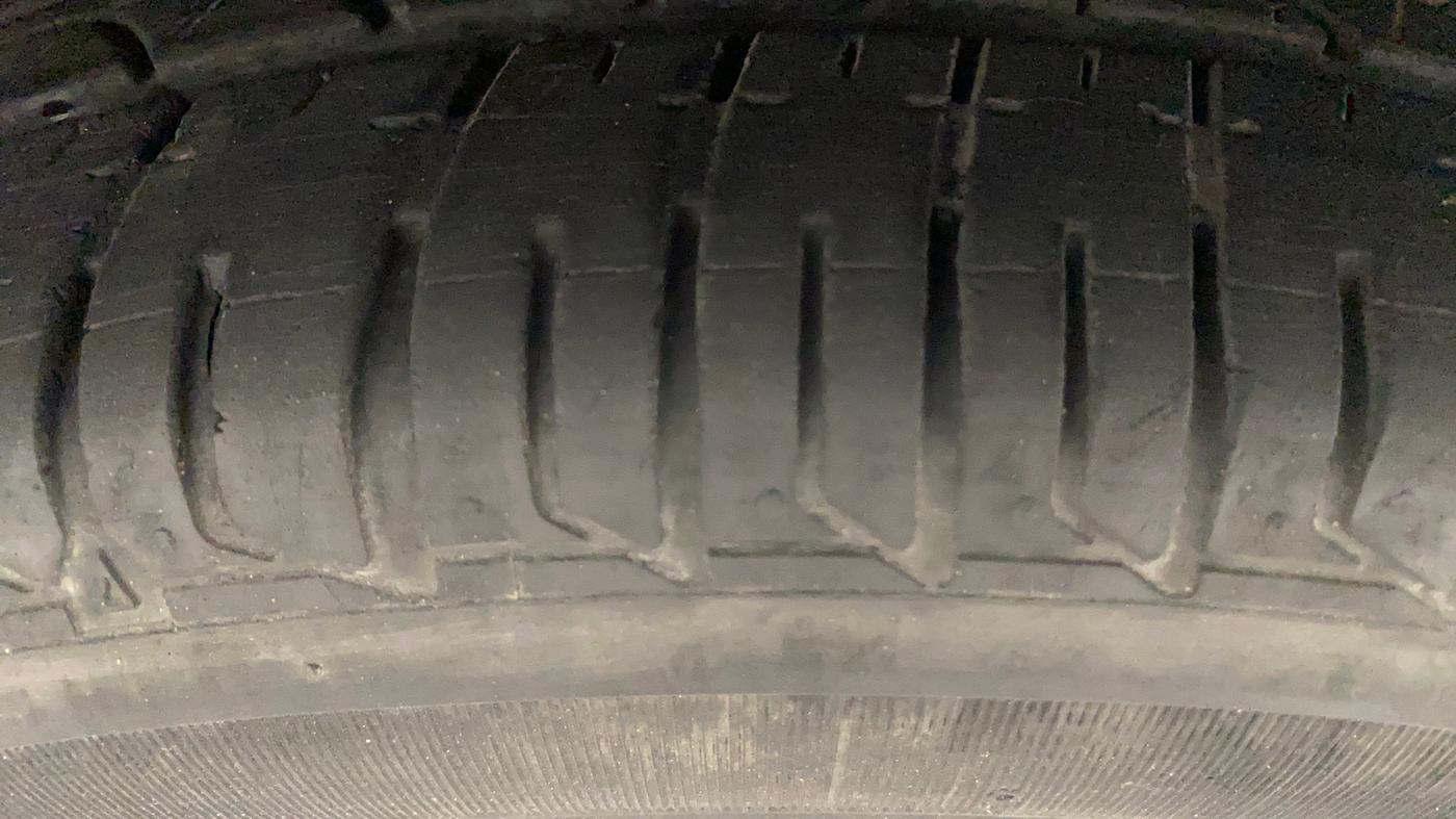 2021 Tata Tiago XT PETROL, Petrol, Manual, 33,456 km, Right Front Tyre Tread