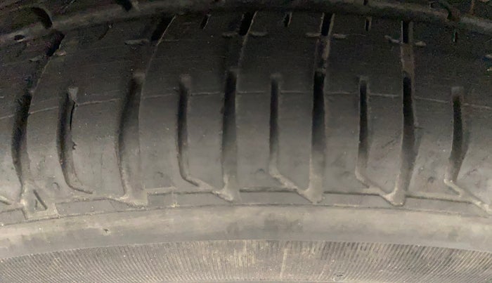 2021 Tata Tiago XT PETROL, Petrol, Manual, 33,456 km, Right Front Tyre Tread