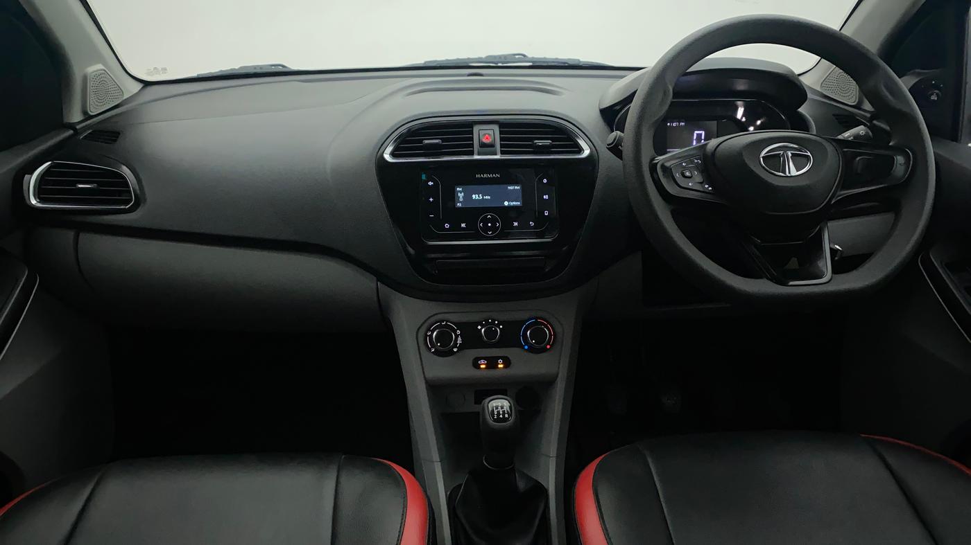 2021 Tata Tiago XT PETROL, Petrol, Manual, 33,456 km, Dashboard