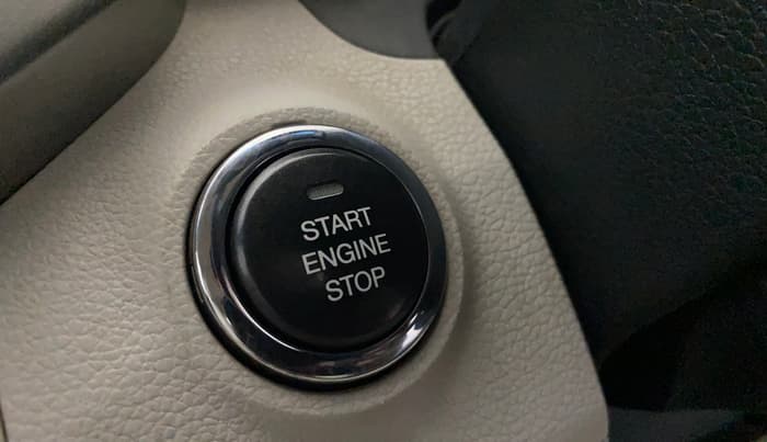 2021 Mahindra XUV300 W8 (O) 1.5 DIESEL, Diesel, Manual, 32,013 km, Keyless Start/ Stop Button