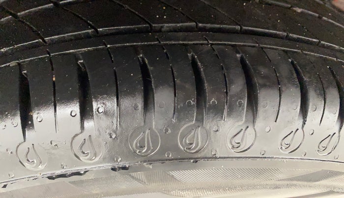 2022 Tata Tiago XT (O) PETROL, Petrol, Manual, 25,080 km, Right Rear Tyre Tread