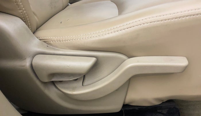 2017 Honda Amaze 1.2L I-VTEC S, Petrol, Manual, 91,927 km, Driver Side Adjustment Panel