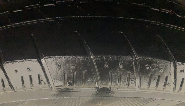 2017 Honda Amaze 1.2L I-VTEC S, Petrol, Manual, 91,927 km, Left Rear Tyre Tread