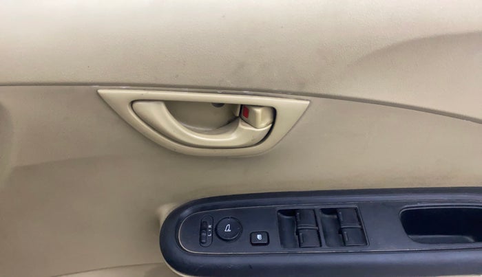 2017 Honda Amaze 1.2L I-VTEC S, Petrol, Manual, 91,927 km, Driver Side Door Panels Control
