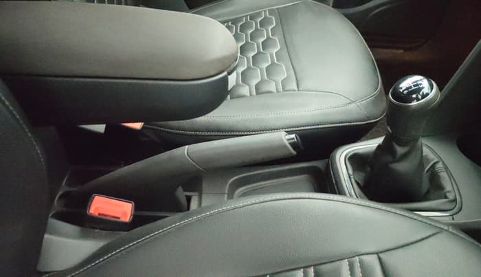 2021 Volkswagen Polo COMFORTLINE 1.0L TSI, Petrol, Manual, 1,09,376 km, Gear Lever