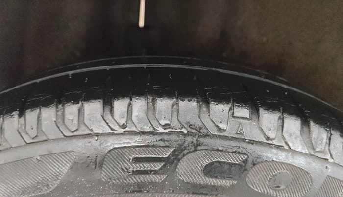 2021 Volkswagen Polo COMFORTLINE 1.0L TSI, Petrol, Manual, 1,09,376 km, Right Rear Tyre Tread