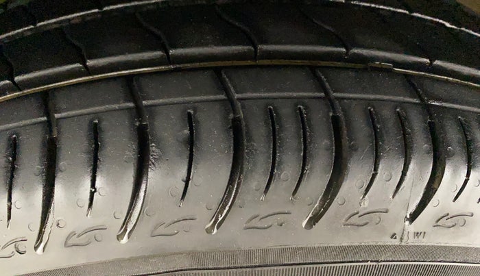 2018 Hyundai Elite i20 ASTA 1.2, Petrol, Manual, 83,985 km, Left Front Tyre Tread