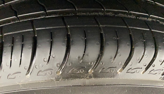 2018 Hyundai Elite i20 ASTA 1.2, Petrol, Manual, 83,985 km, Right Rear Tyre Tread