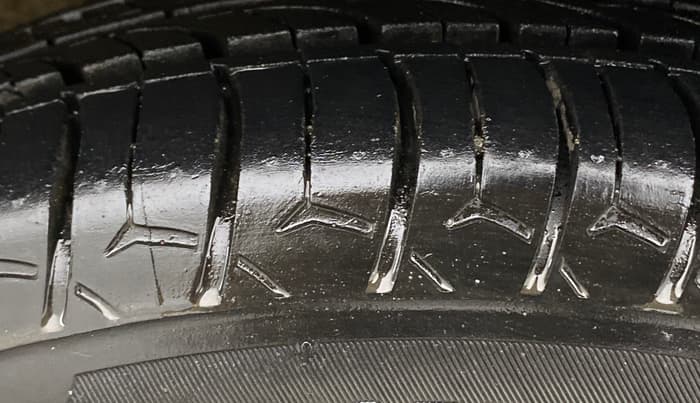 2016 Maruti Alto K10 VXI, Petrol, Manual, 38,878 km, Left Front Tyre Tread