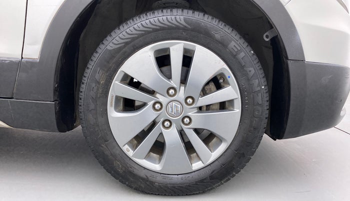 2016 Maruti S Cross ZETA 1.3, Diesel, Manual, 87,446 km, Right Front Wheel