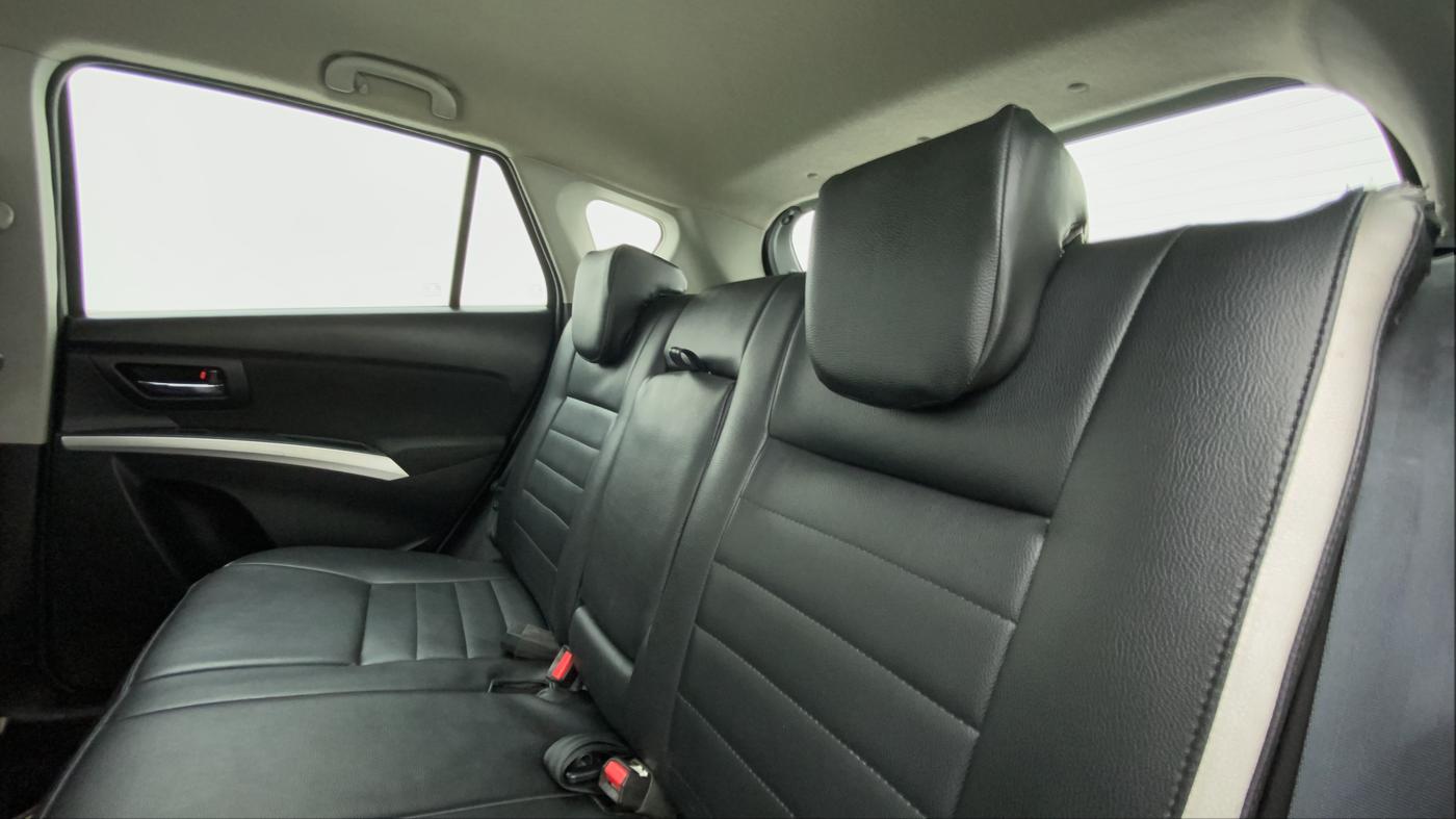 2016 Maruti S Cross ZETA 1.3, Diesel, Manual, 87,446 km, Right Side Rear Door Cabin