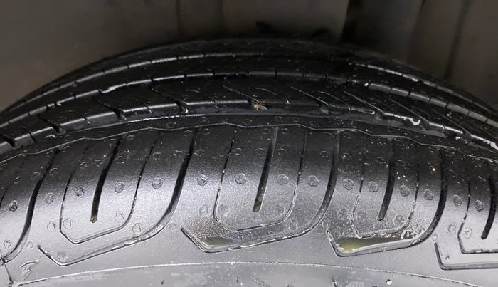 2016 Maruti S Cross ZETA 1.3, Diesel, Manual, 87,446 km, Left Rear Tyre Tread