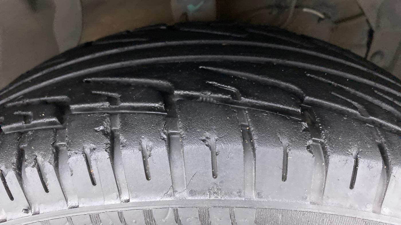 2016 Maruti S Cross ZETA 1.3, Diesel, Manual, 87,446 km, Right Front Tyre Tread