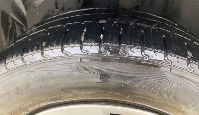 2021 Skoda Rapid ACTIVE 1.0 TSI, Petrol, Manual, 92,570 km, Left Rear Tyre Tread