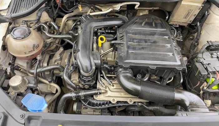 2021 Volkswagen Polo HIGHLINE PLUS 1.0L TSI AT, Petrol, Automatic, 44,004 km, Engine View - Left