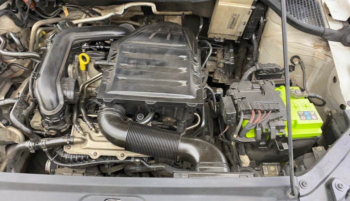 2021 Volkswagen Polo HIGHLINE PLUS 1.0L TSI AT, Petrol, Automatic, 44,004 km, Engine View - Right