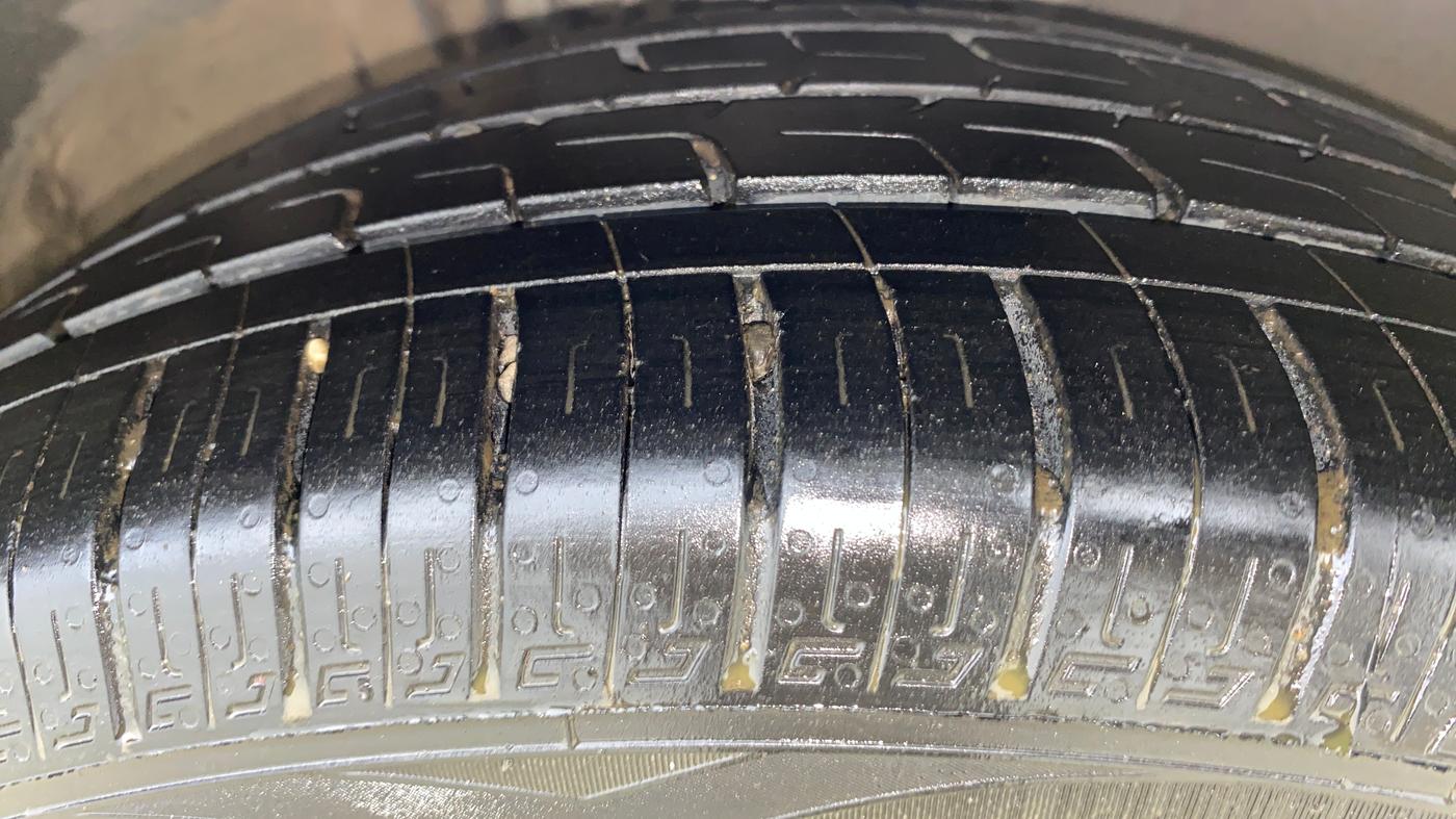 2021 Volkswagen Polo HIGHLINE PLUS 1.0L TSI AT, Petrol, Automatic, 44,004 km, Right Front Tyre Tread