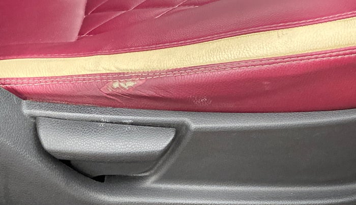 2016 Hyundai Eon MAGNA PLUS, Petrol, Manual, 74,129 km, Driver Side Adjustment Panel