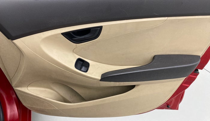 2016 Hyundai Eon MAGNA PLUS, Petrol, Manual, 74,129 km, Driver Side Door Panels Control