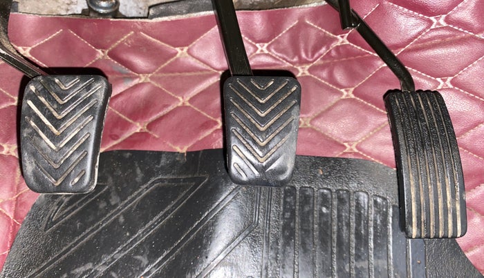 2016 Hyundai Eon MAGNA PLUS, Petrol, Manual, 74,129 km, Pedals