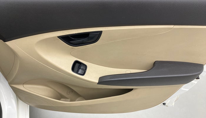 2012 Hyundai Eon ERA +, Petrol, Manual, 29,773 km, Driver Side Door Panels Control