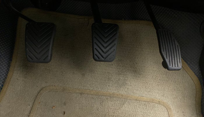 2012 Hyundai Eon ERA +, Petrol, Manual, 29,773 km, Pedals