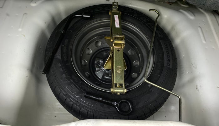 2012 Hyundai Eon ERA +, Petrol, Manual, 29,773 km, Spare Tyre