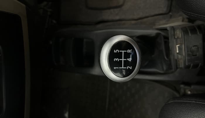 2015 Maruti Wagon R 1.0 VXI, Petrol, Manual, 68,287 km, Gear Lever