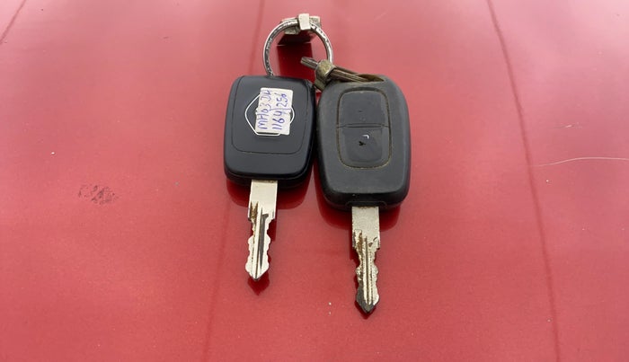 2018 Renault Duster RXS CVT, Petrol, Automatic, 1,43,526 km, Key Close Up