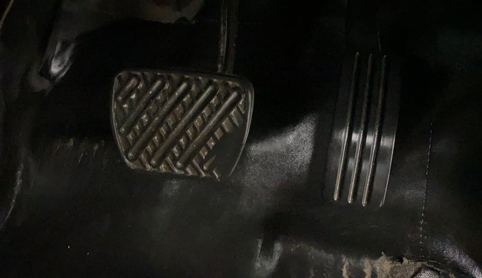 2018 Renault Duster RXS CVT, Petrol, Automatic, 1,43,526 km, Pedals