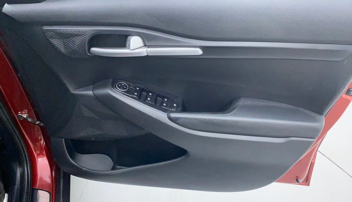 2020 KIA SELTOS HTK 1.5 PETROL, Petrol, Manual, 8,026 km, Driver Side Door Panels Control