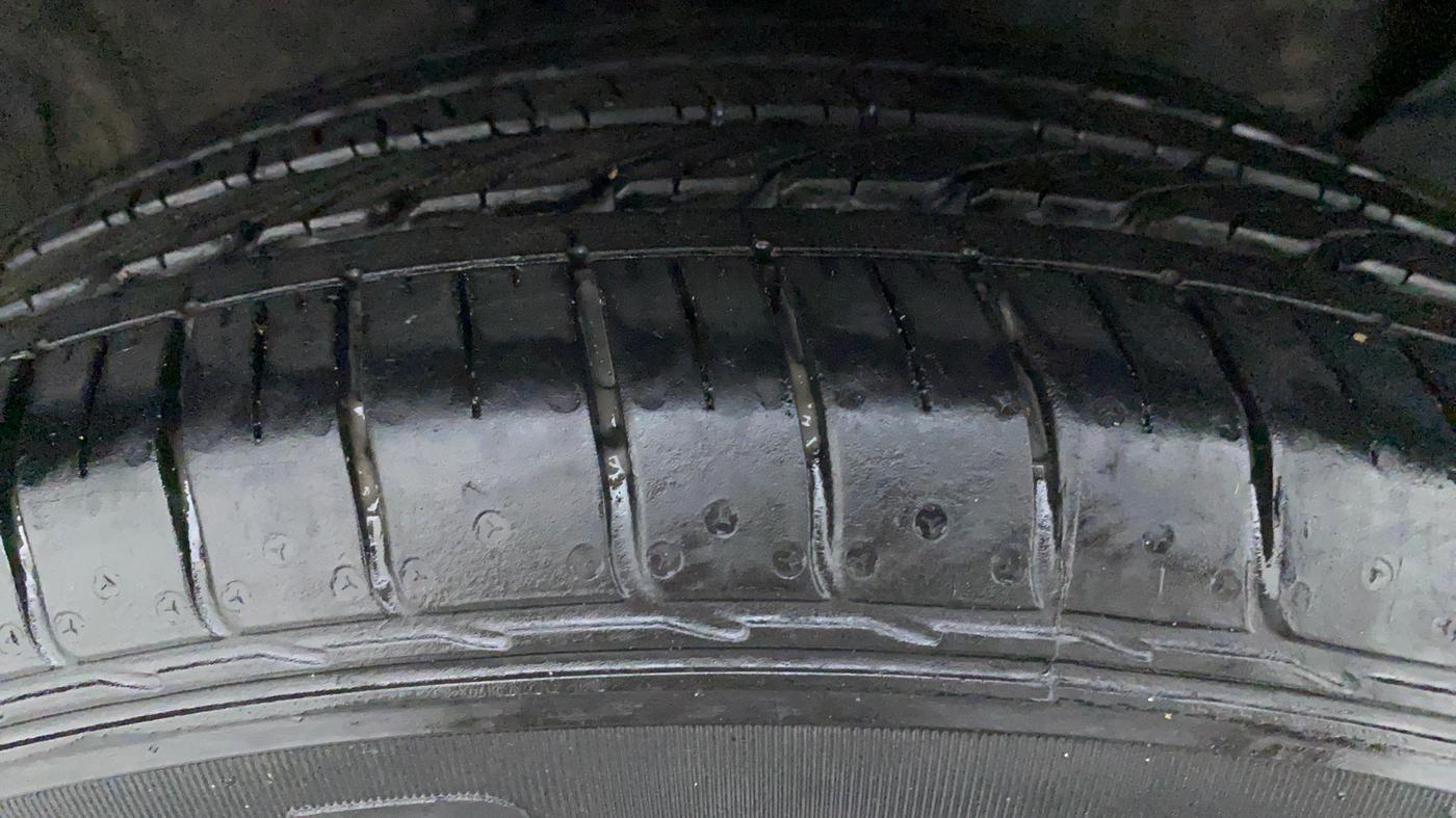 2020 KIA SELTOS HTK 1.5 PETROL, Petrol, Manual, 8,026 km, Right Front Tyre Tread