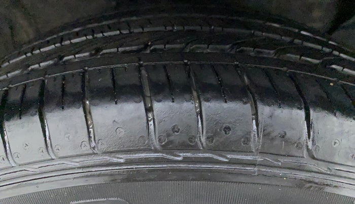 2020 KIA SELTOS HTK 1.5 PETROL, Petrol, Manual, 8,026 km, Right Front Tyre Tread