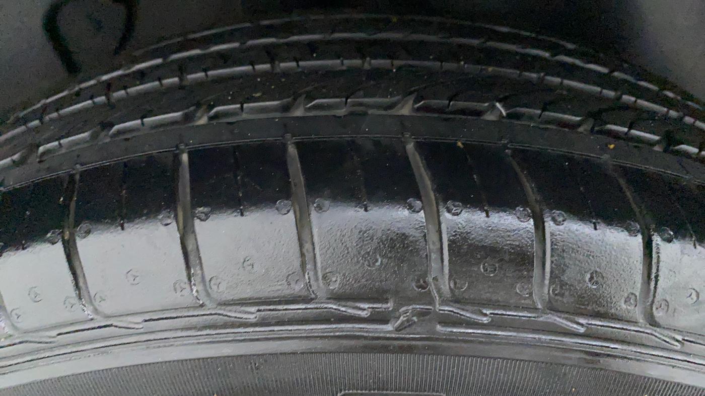 2020 KIA SELTOS HTK 1.5 PETROL, Petrol, Manual, 8,026 km, Right Rear Tyre Tread