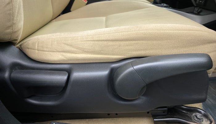 2018 Honda City V MT PETROL, Petrol, Manual, 41,675 km, Driver Side Adjustment Panel