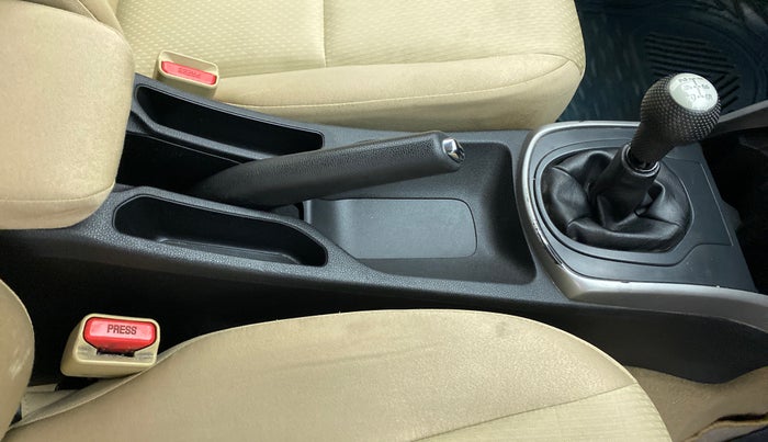 2018 Honda City V MT PETROL, Petrol, Manual, 41,675 km, Gear Lever