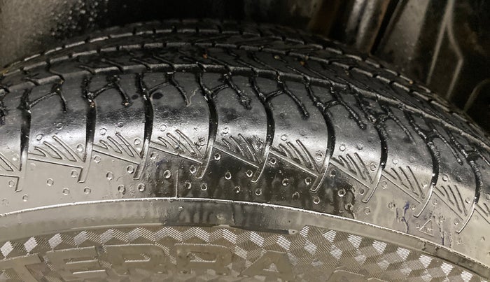 2023 Maruti Grand Vitara SIGMA SMART HYBRID, Petrol, Manual, 31,873 km, Left Rear Tyre Tread