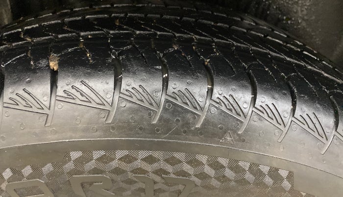 2023 Maruti Grand Vitara SIGMA SMART HYBRID, Petrol, Manual, 31,873 km, Right Rear Tyre Tread