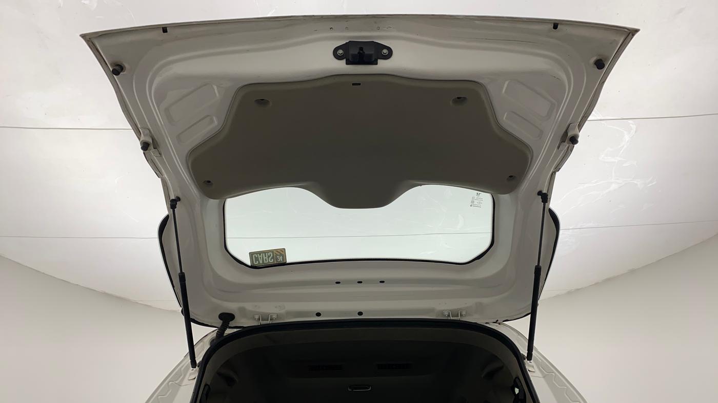 2019 Renault TRIBER RXT, Petrol, Manual, 50,993 km, Boot Door Open