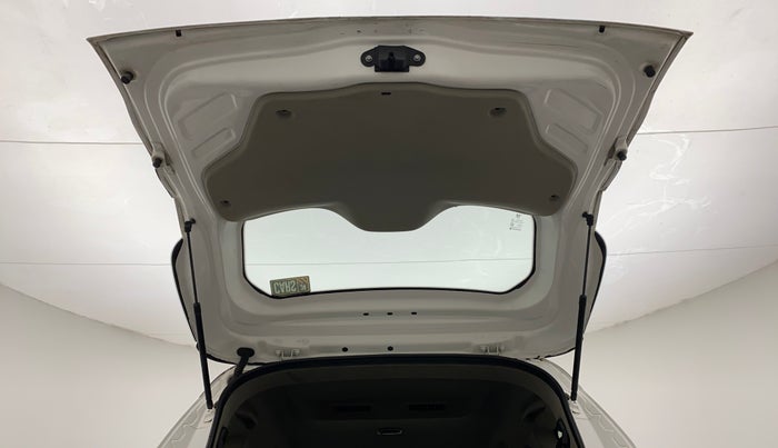 2019 Renault TRIBER RXT, Petrol, Manual, 50,993 km, Boot Door Open