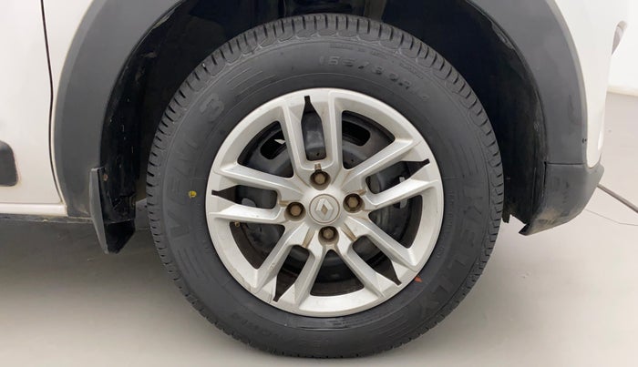 2019 Renault TRIBER RXT, Petrol, Manual, 50,993 km, Right Front Wheel