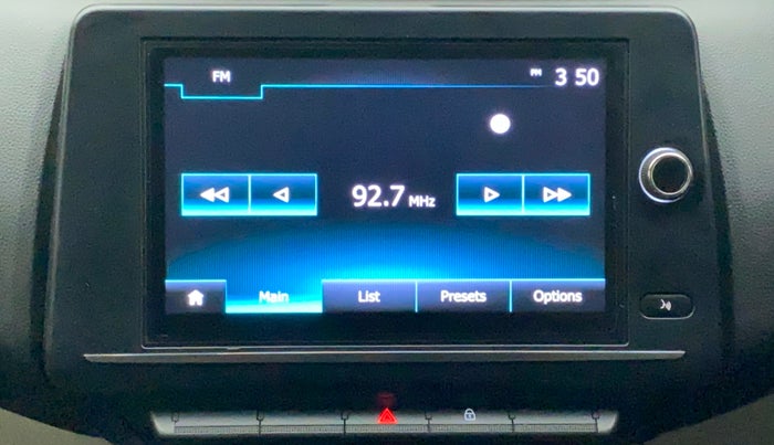 2019 Renault TRIBER RXT, Petrol, Manual, 50,993 km, Infotainment System