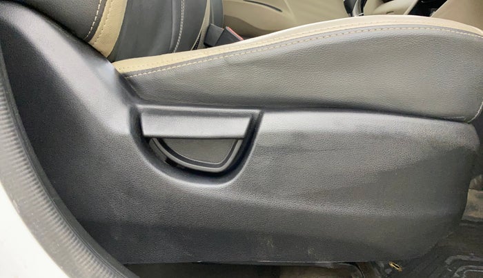 2021 Hyundai NEW SANTRO SPORTZ AMT, Petrol, Automatic, 29,501 km, Driver Side Adjustment Panel